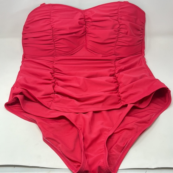 Forever 21 Pink Halter-Style One Piece Swimsuit Size 3X Excellent Condition - Picture 2 of 9